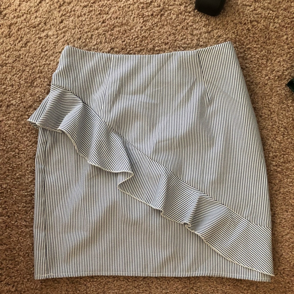 LF ruffle skirt